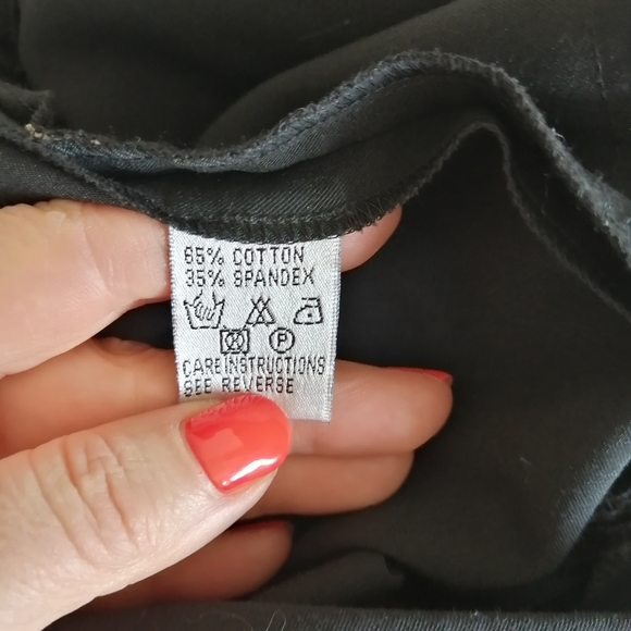 A/X Armani Exchange Capri Pants - Picture 7 of 8